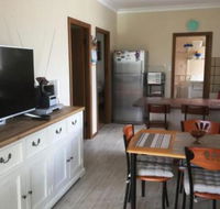Flat 2 42 McMillan Rd - Mackay Tourism
