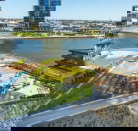 Onelife Docklands Luxury Apartment