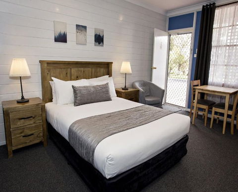 Colonial Motel And Serviced Apartments - Mackay Tourism 5