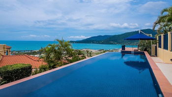 Magnificence At Airlie - Mackay Tourism 0