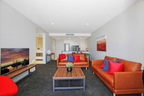 Accommodate Canberra - The Pier - Mackay Tourism 0
