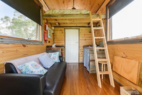 Live Big In The Gurdies Tiny House With A View - Mackay Tourism 2