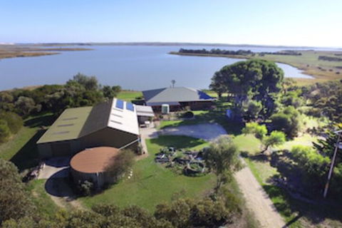 Jury Road Orchard - Mackay Tourism 0