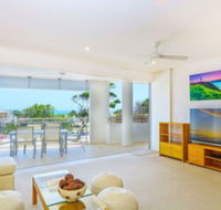 Azura Ocean View Holiday Apartment - Mackay Tourism