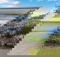 Salt Beach Holiday Home - Mackay Tourism