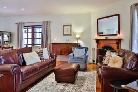 Parker Lodge Maldon - Mackay Tourism 0