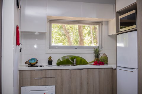 Dandaloo Gardens - Mackay Tourism 4