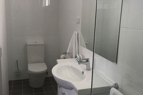 Kootingal Landview Motel - Mackay Tourism 7