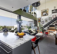 Waterloo Two Storey Garden Penthouse Apartment - Mackay Tourism