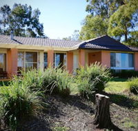 Verona Vineyard Cottage - Mackay Tourism