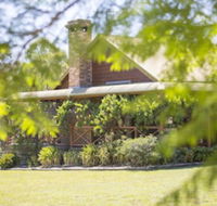 Silky Oak Cottage - Mackay Tourism