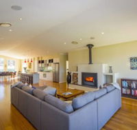 Lacuna Retreat - Mackay Tourism