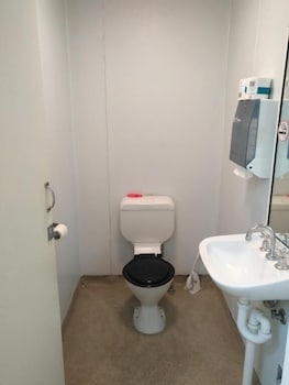 Irish Club Accommodation - Mackay Tourism 2