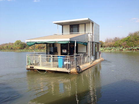 Corroboree Houseboats - Mackay Tourism 0