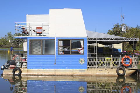 Corroboree Houseboats - Mackay Tourism 2