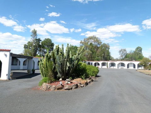 Azalea Motel - Mackay Tourism 0