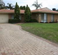 Canal Time Holiday Home - Mackay Tourism