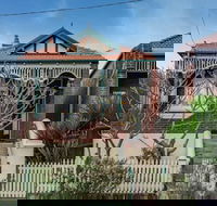 Stunning Inner City House Close to Fish Market - Mackay Tourism