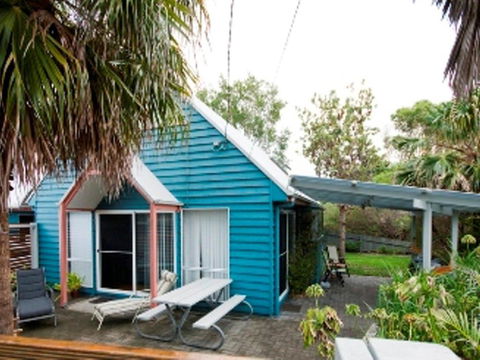 Affordable Twin Peaks 1 - Mackay Tourism 2