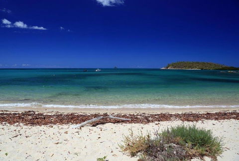 Hydeaway Retreat Beach House Hydeaway Bay - Mackay Tourism 2