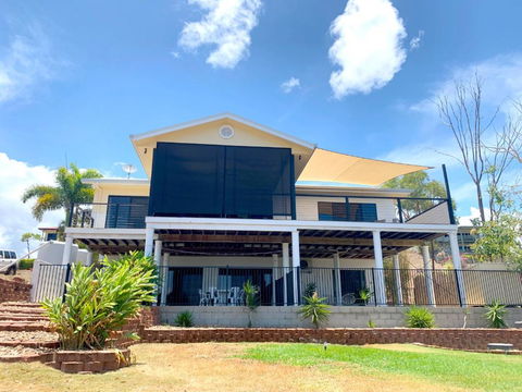 Hydeaway Retreat Beach House Hydeaway Bay - Mackay Tourism 3