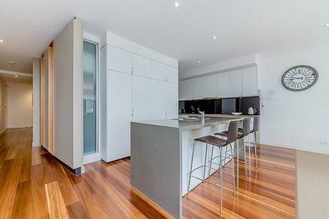 Unit 4 Cscape By The Beach - Mackay Tourism 3