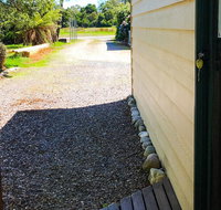 Meredith House  Apartments Strahan - Mackay Tourism