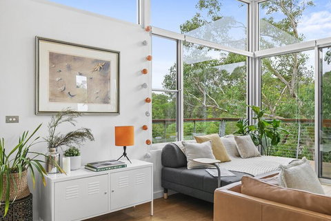 Bristlebird - Rejuvenate Stays - Mackay Tourism 2