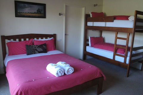 Delatite Apartments Merrijig - Mackay Tourism 5