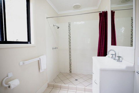 BIG4 Cania Gorge Holiday Park - Mackay Tourism 7