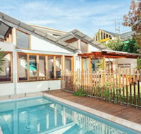 Sunny Family Beach House - Mackay Tourism