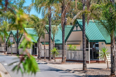 Highway 1 Caravan And Tourist Park - Mackay Tourism 6