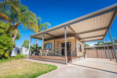 Highway 1 Caravan And Tourist Park - Mackay Tourism 3