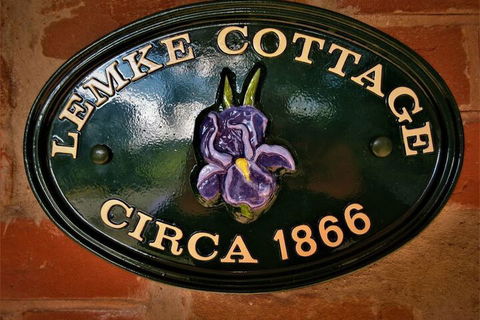 Lemke Cottage Moculta - Mackay Tourism 1