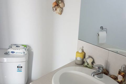 Apartment With Views - Mackay Tourism 6