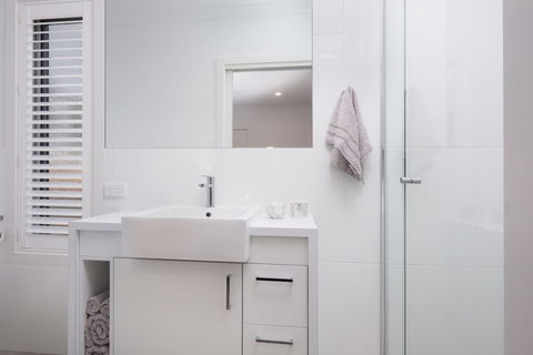 Albury Yalandra Apartment 4 - Mackay Tourism 5
