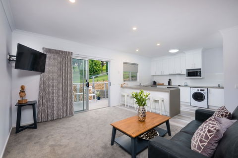 Albury Yalandra Apartment 3 - Mackay Tourism 4