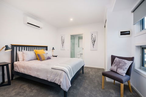 Albury Yalandra Apartment 2 - Mackay Tourism 2