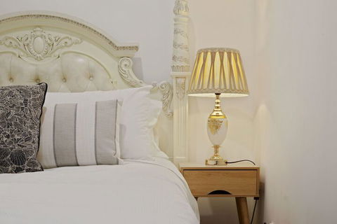 HomeHotel Cozy Duplex In Serene Suburb - Mackay Tourism 3