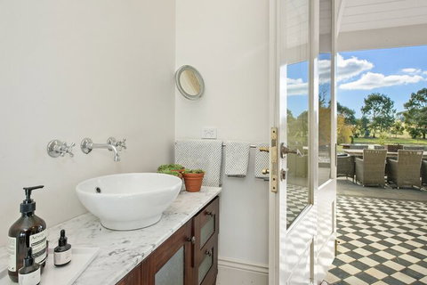 Orchards At Spring Vale Farm - Mackay Tourism 4