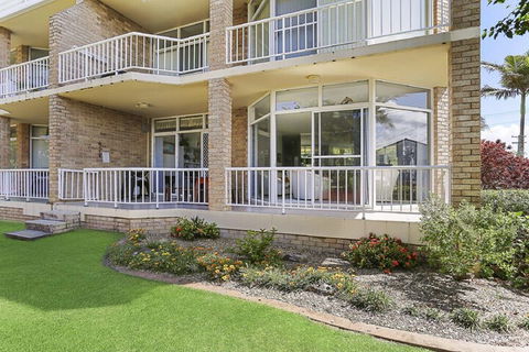 Solitaire 1 Sawtell NSW - Mackay Tourism 1