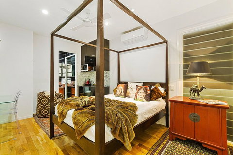 Ocean Pearl On Eclipse - Mackay Tourism 5