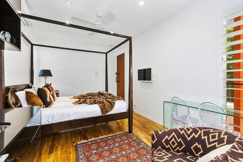 Ocean Pearl On Eclipse - Mackay Tourism 4