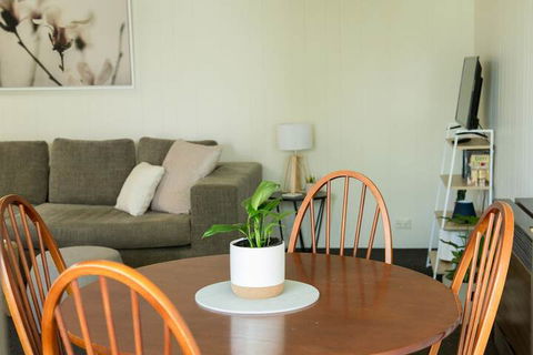 Two Bedroom Gem Short Drive To MONA - Mackay Tourism 5