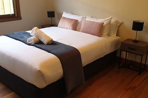 Port Life Beach House - Mackay Tourism 3