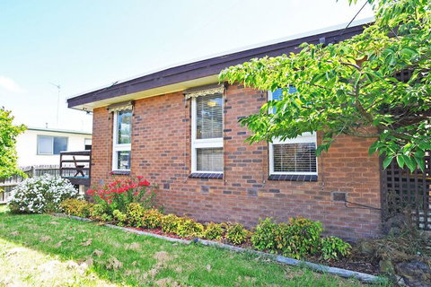 Salty Sands Meters From THE Beach Free Wifi - Mackay Tourism 1