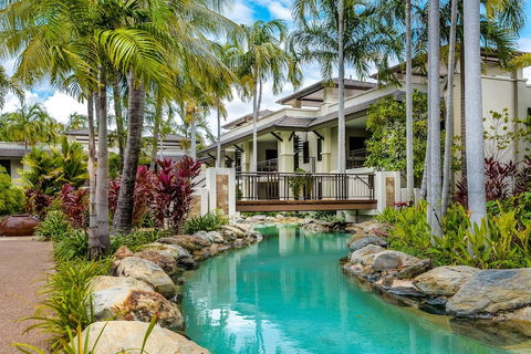 Port Douglas Penthouse At Sea Temple - Mackay Tourism 3