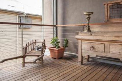 Scobies Boutique Bed & Breakfast - Mackay Tourism 0