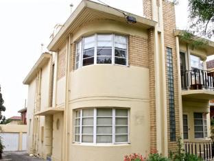 Apartment2c Marlo - Mackay Tourism 1