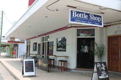 Carlon's Hotel - Mackay Tourism 1